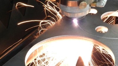 執(zhí)信環(huán)保激光切割煙霧過濾器，幫助激光切割企業(yè)凈化車間污染！