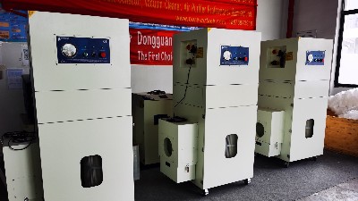 車(chē)間用粉塵除塵器，執(zhí)信環(huán)保助力工業(yè)生產(chǎn)安全凈化粉塵。