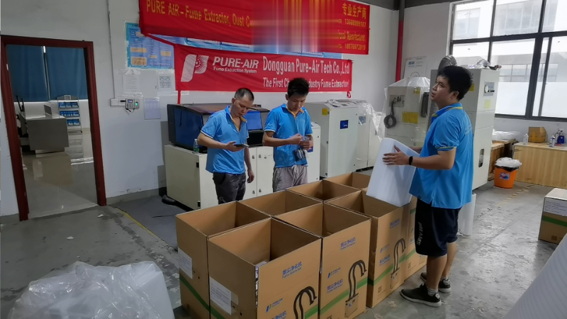 煙塵凈化機(jī),工業(yè)煙塵凈化機(jī),車(chē)間煙塵凈化機(jī)。